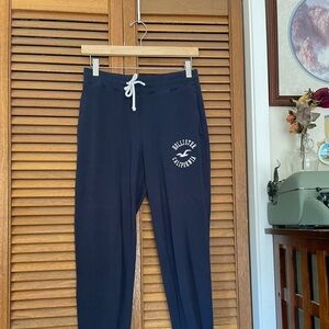 ✨ Hollister Tapered Leg Sweatpants ✨
